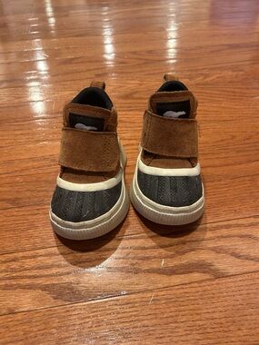 Sorel Kids Out N About Strap Boots